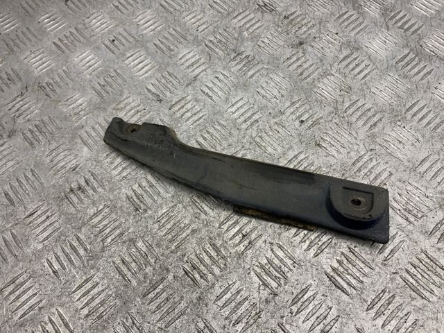 Кронштейн бампера заднього, правий 5257750030 TOYOTA