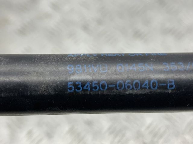 Опора капота ліва 5345006040 TOYOTA