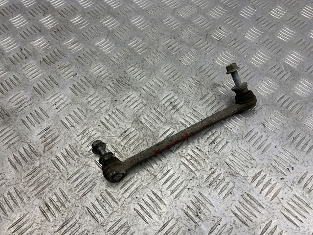 Стійка стабілізатора, заднього, права 546181MA0B NISSAN