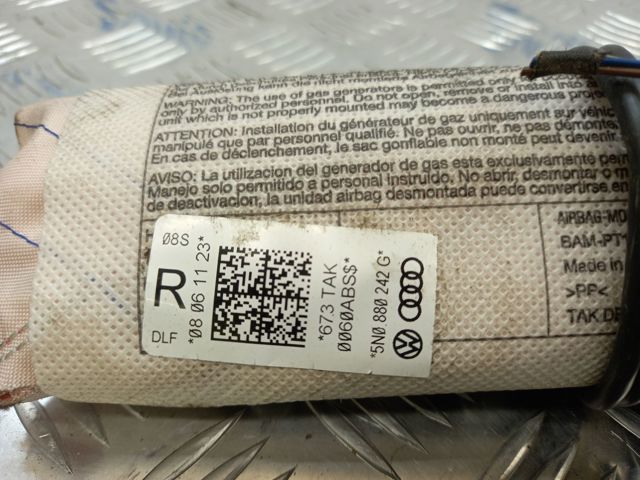 Подушка безпеки AIRBAG спинки сидіння, правого 5N0880242G VAG