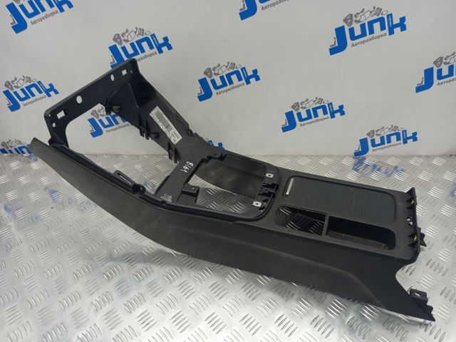 Консоль центральна панелі керування 5N1863243C82V VAG