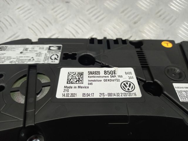щиток приладу 5NA920850E VAG
