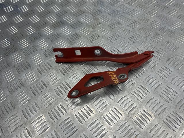 Завіса капота права 5NG823302B VAG
