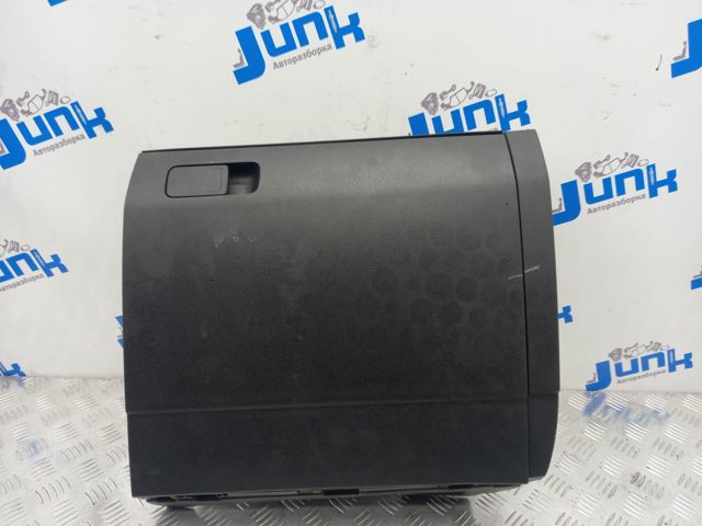 Ящик для рукавичок (бардачок) 5NN857114A82V VAG