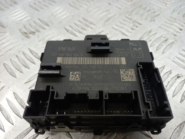 Блок комфорту передніх дверей 5Q0959593K VAG