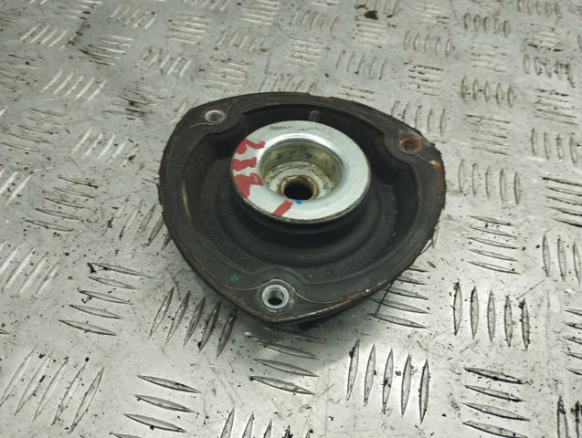 Подушка амортизатора переднього 5QM412331A VAG