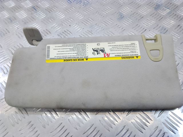 Козирок 5SY75PS4AA CHRYSLER