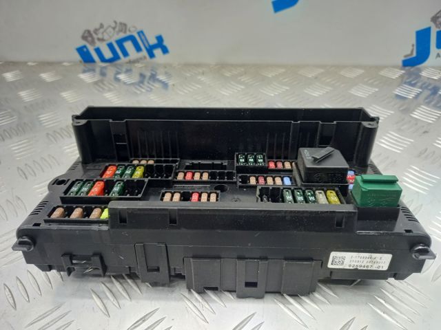 Коробка запобіжників 61149259467 BMW