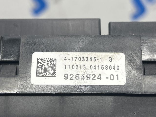Блок запобіжників задній, салонний 61149264924 BMW
