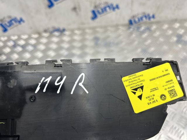 Блок кнопок механізму регулювання сидінь, правий 61319347418 BMW