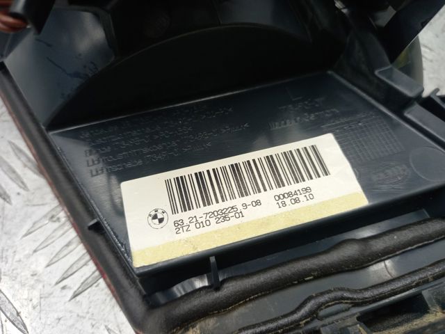 Стоп задній 63217203225 BMW
