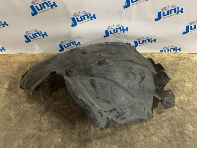 Підкрилок переднього крила, правий задній 638421CA0A NISSAN
