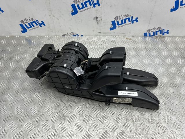 Отоплення та вентиляція 64116977947 BMW