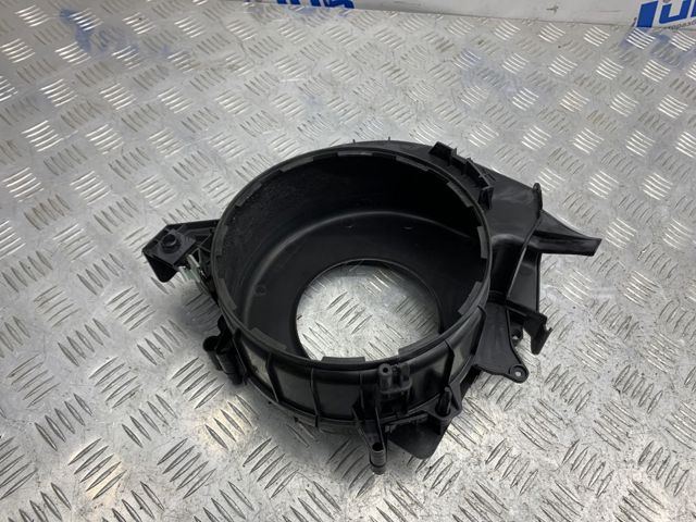 Облицювання рамки радіатора 64119244083 BMW