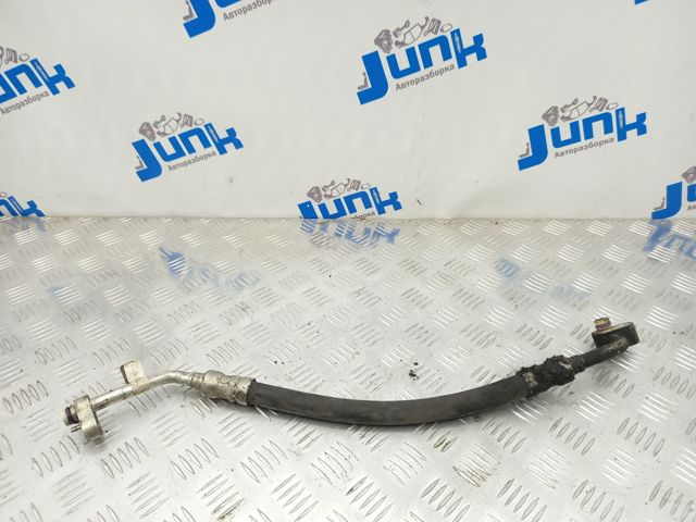 Шланг кондиціонера, від компресора до радіатора 64539228235 BMW