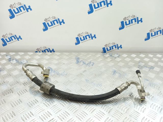 Трубопроводи 64539228236 BMW
