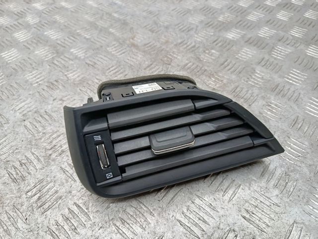 Решітка повітроводу ліва 66110AN11A SUBARU