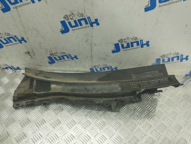 Водостік лобового скла, жабо 668621CA0A NISSAN