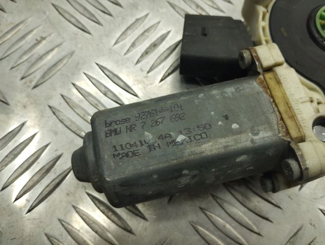 Мотор склопідйомника дверей передніх, правих 67627267692 BMW