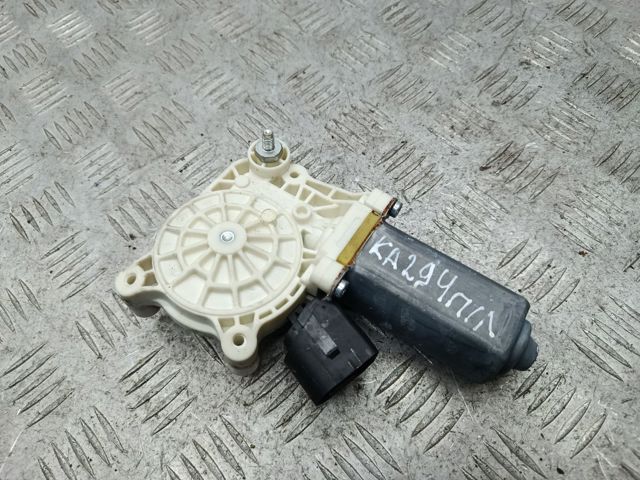 Двигун склопідіймача двері передньої, лівої 67627322747 BMW