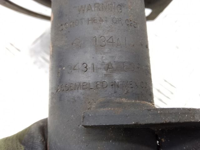 Стійка передня права 68039638AE CHRYSLER