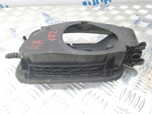 Заливна горловина бензобака 7204365 BMW