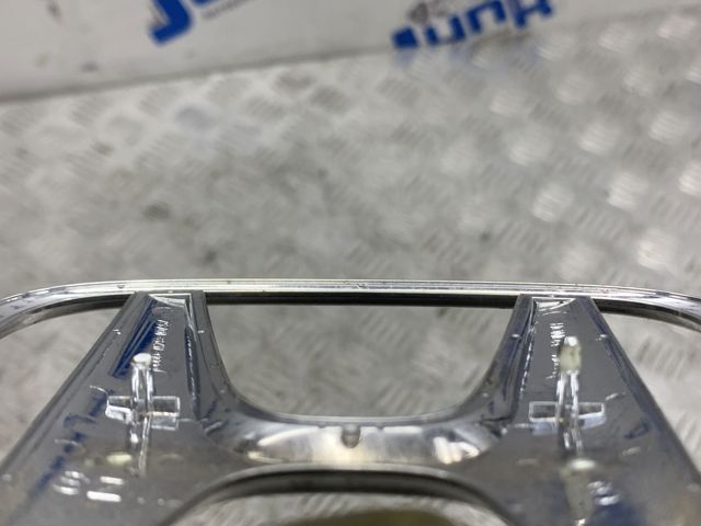 Фірмовий значок решітки радіатора 75700SZW000 HONDA