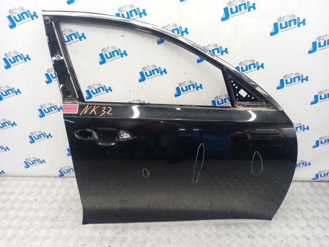 Пасажирські передні двері 76004D5000 HYUNDAI