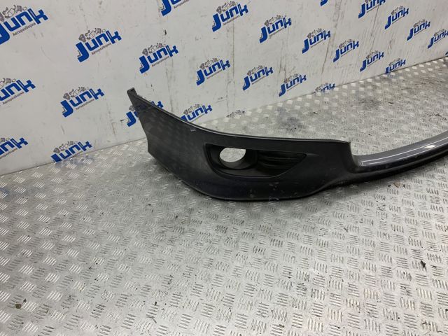 Накладка на передній бампер 7685106906 TOYOTA