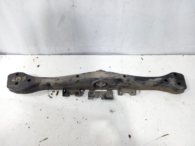 Балка кріплення коробки передач 7L0399225C VAG