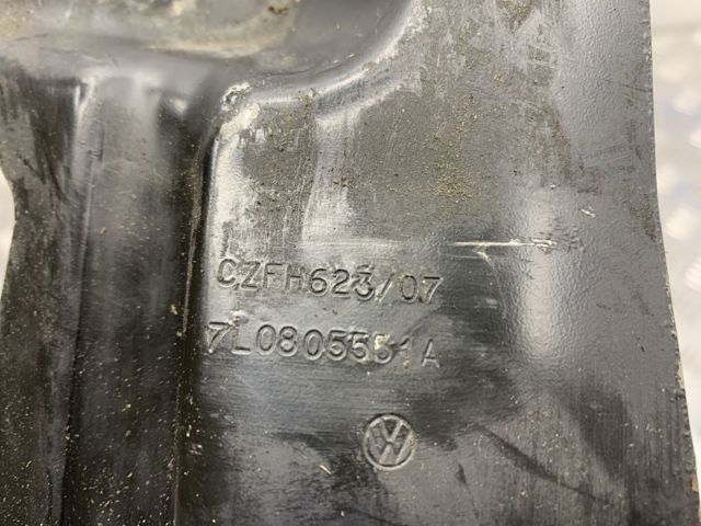 Підсилювач супорта радіатора, нижній 7L0805551A PORSCHE