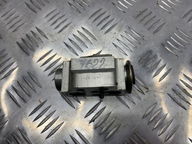 Клапан розширювальний 7L0820712A VAG