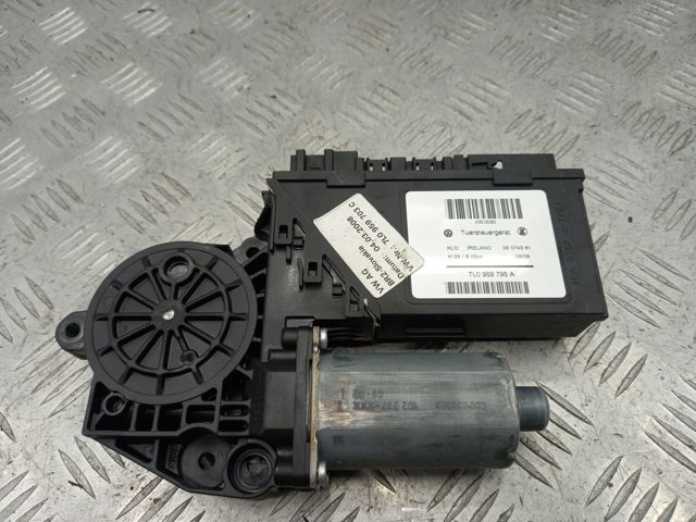 Привід ліфта задній 7L0959703C VAG