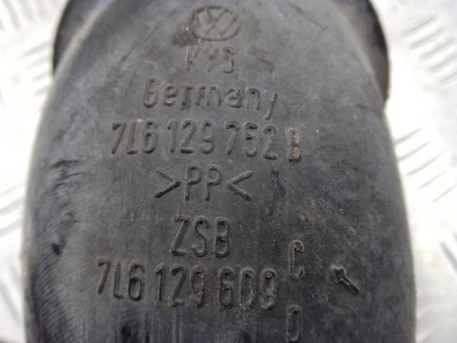 Патрубок повітряний, вхід повітряного фільтра 7L6129609A VAG