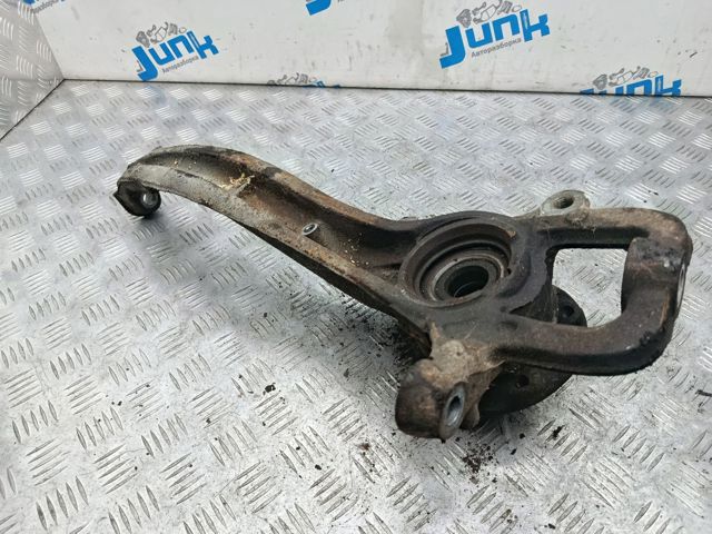 Цапфа - поворотний кулак передній, лівий 7L8407257B VAG