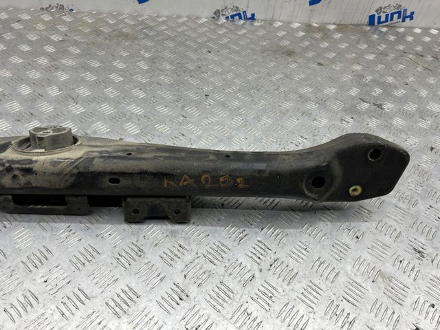 Кріплення коробки передач 7P0399225A VAG