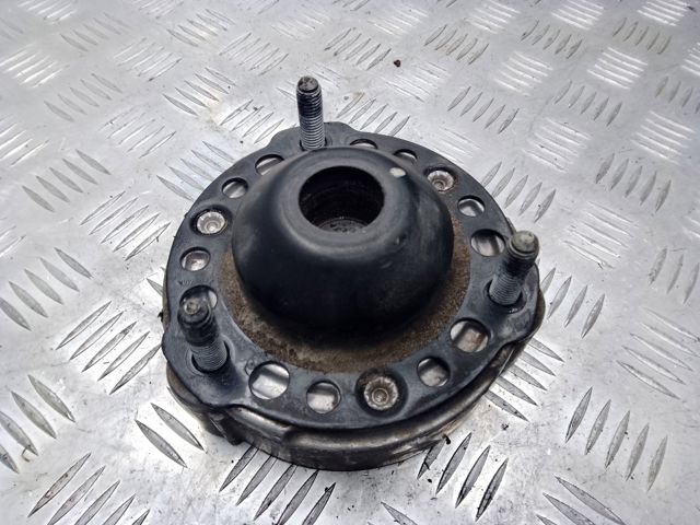 Кріплення переднього амортизатора 7P0412295C PORSCHE