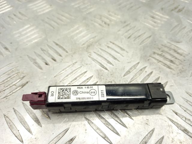 Підсилювач сигналу антени 7P6035552C VAG