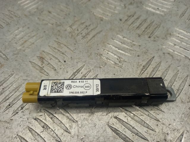 Підсилювач сигналу антени 7P6035552P VAG