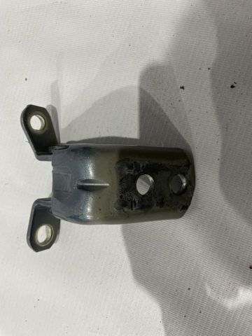 Петля водійських дверей 804015AA0B NISSAN