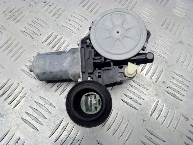 Мотор склопідйомника дверей передніх, лівих 807313KG0B NISSAN