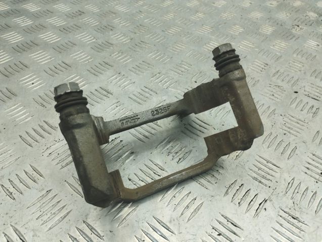 Скоба супорту заднього 80A615426A VAG