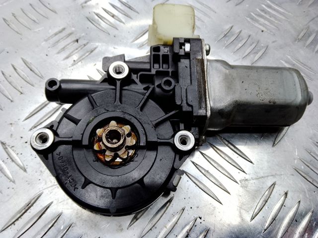 Мотор склопідйомника дверей задніх, лівих 827311BA0A NISSAN