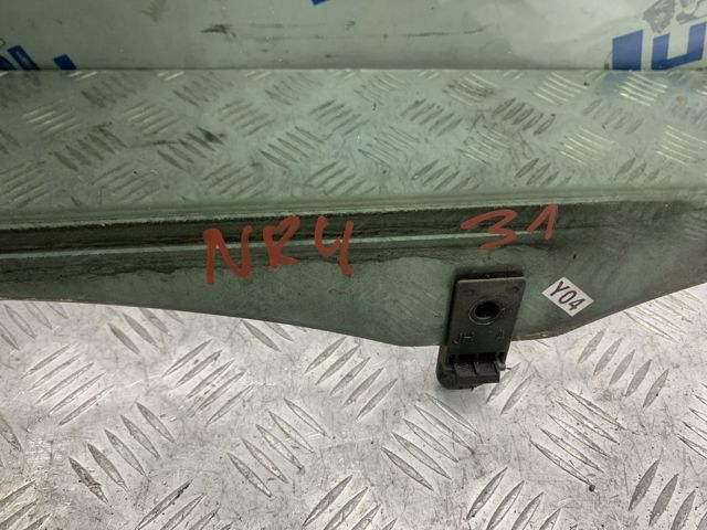 Скло задньої двері лівої 834113EA00 HYUNDAI