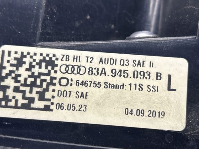 Стоп задній 83A945093B VAG