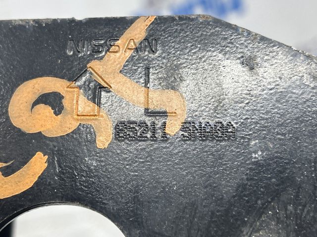 Кронштейн підсилювача заднього бампера 852115NA0A NISSAN