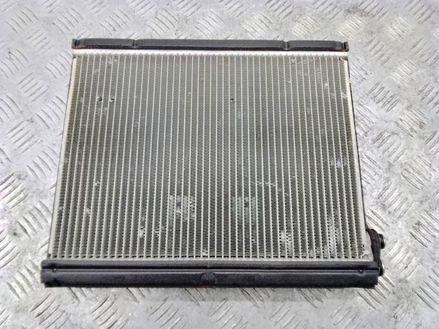 Випарник 885013A190 TOYOTA
