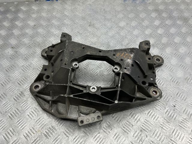 Кріплення трансмісії 8K0399263AH VAG