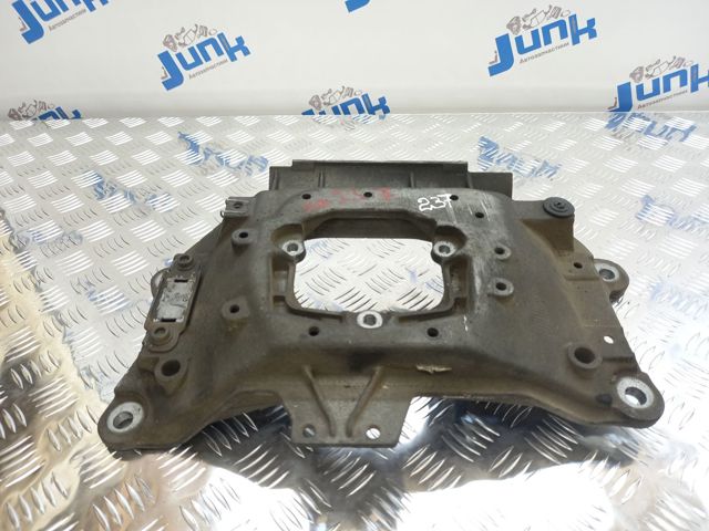Балка кріплення коробки передач 8K0399263BH VAG