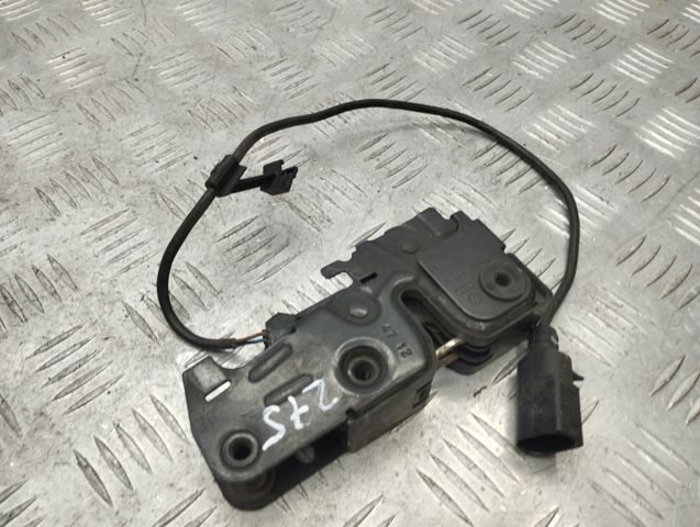 Замок капота 8K0823509F VAG